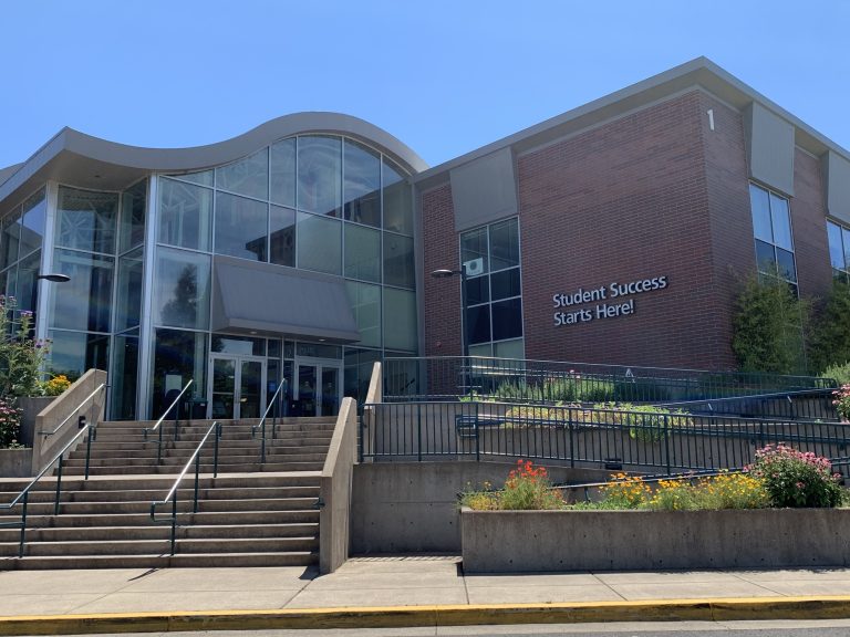 Academic Building - Eugene