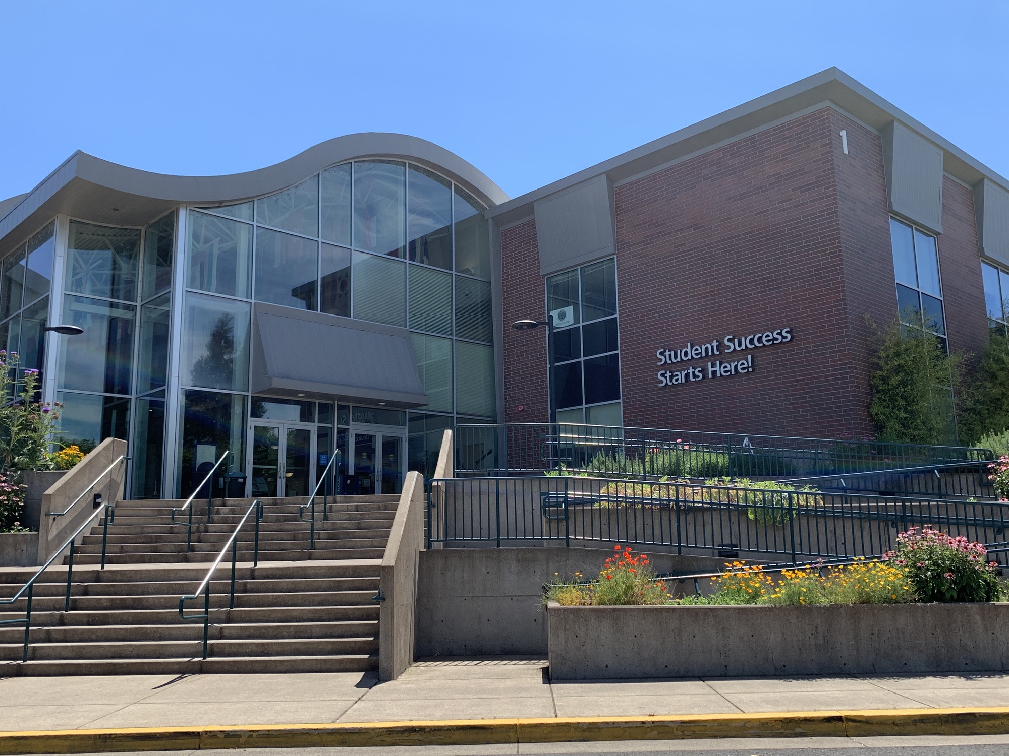 Academic Building - Eugene